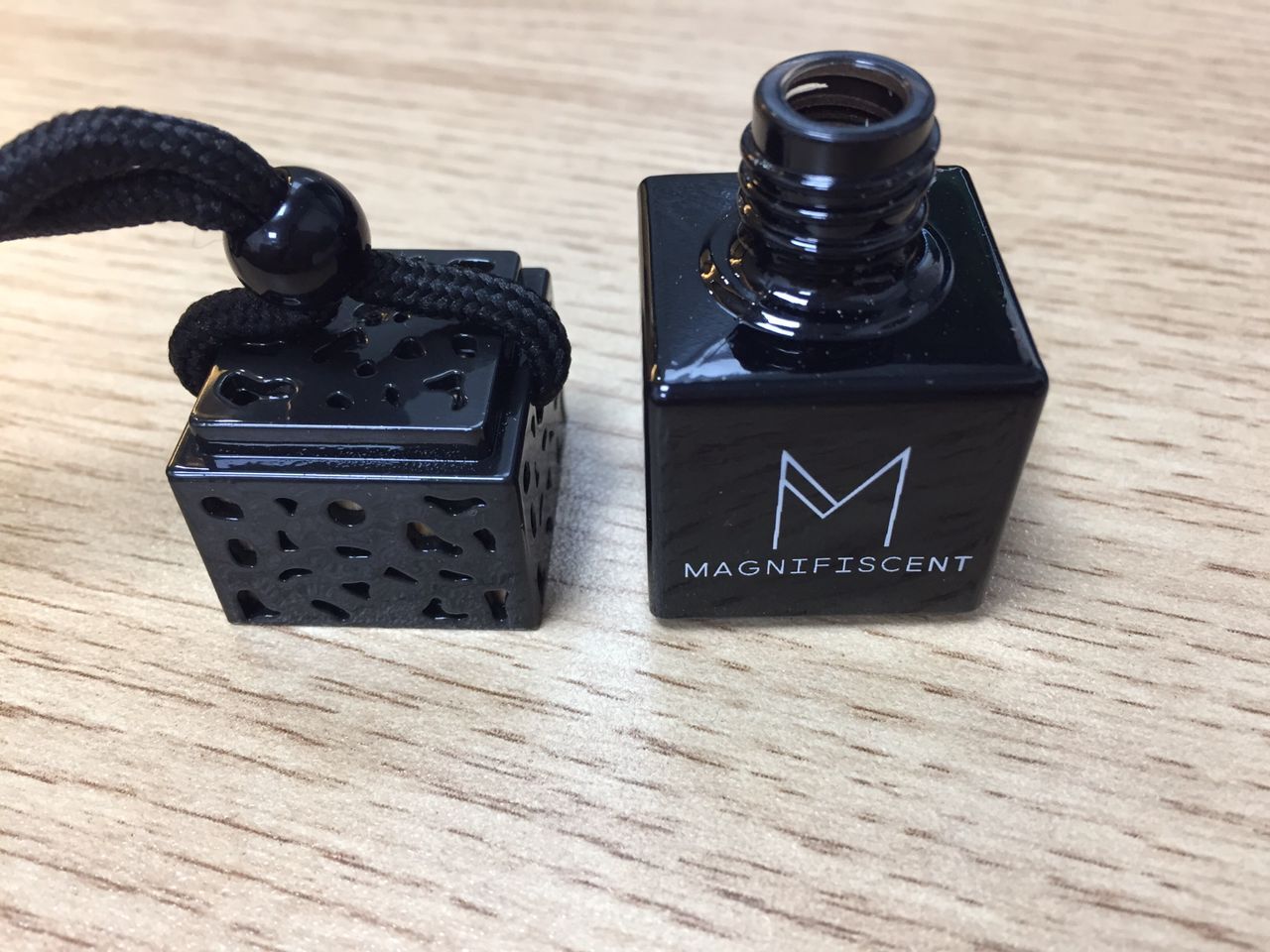 Opium Pendant Diffuser - Magnifiscent